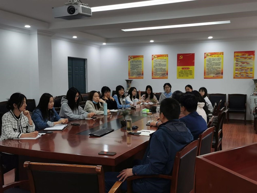 e755d921b920421fb2fd5e66202fc46b.jpg e755d921b920421fb2fd5e66202fc46b.jpg