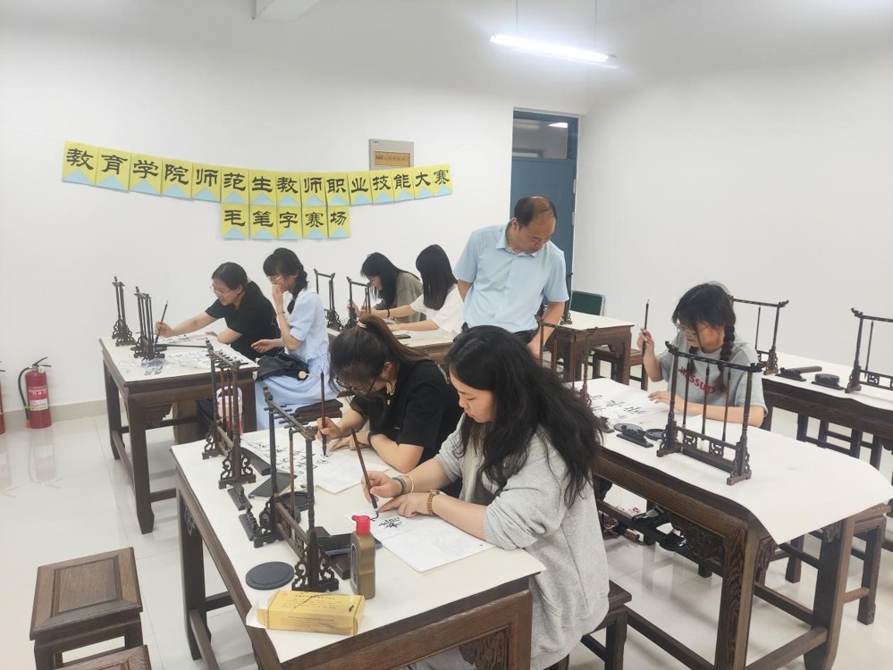 8cd184a433844ccfbf7e65dd22e5a2d9.jpg 8cd184a433844ccfbf7e65dd22e5a2d9.jpg