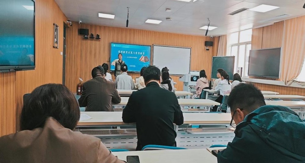 2e5c5de4ccd9400b8ca822fa677c34b0.jpg 2e5c5de4ccd9400b8ca822fa677c34b0.jpg